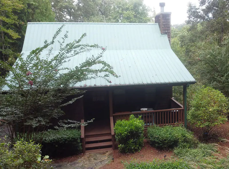 The Horseshoe Bend Lake House