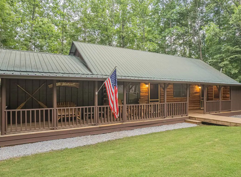 The Hideaway Cabin at Hartwell