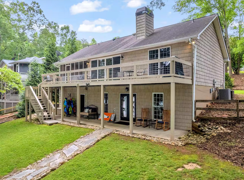 Retreat w/ Dock & Hot Tub at Martin Creek