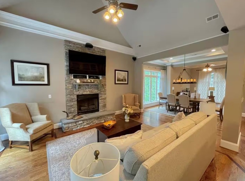 Smith's Lake House